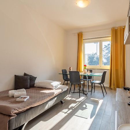 M2 - San Raffaele - Casa Cimiano Apartment Milan Bagian luar foto